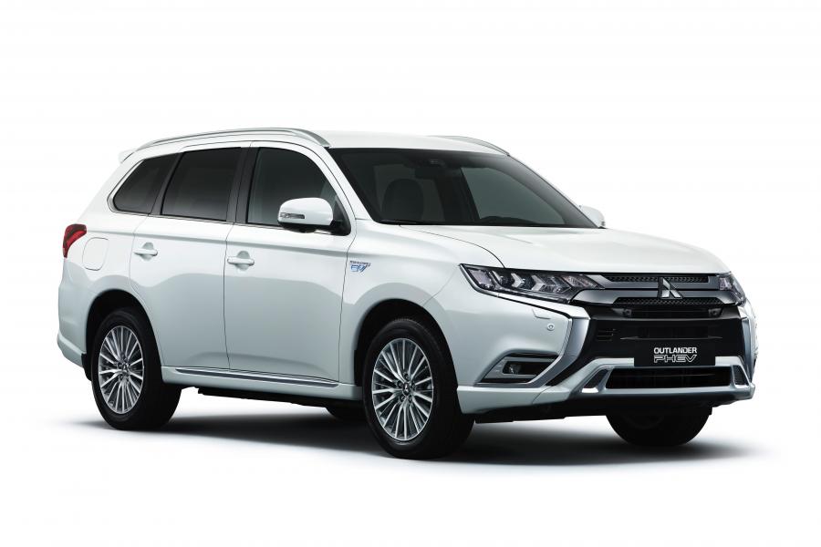  Mitsubishi Outlander PHEV 2018 года  (WW) (фото 1 из 43)